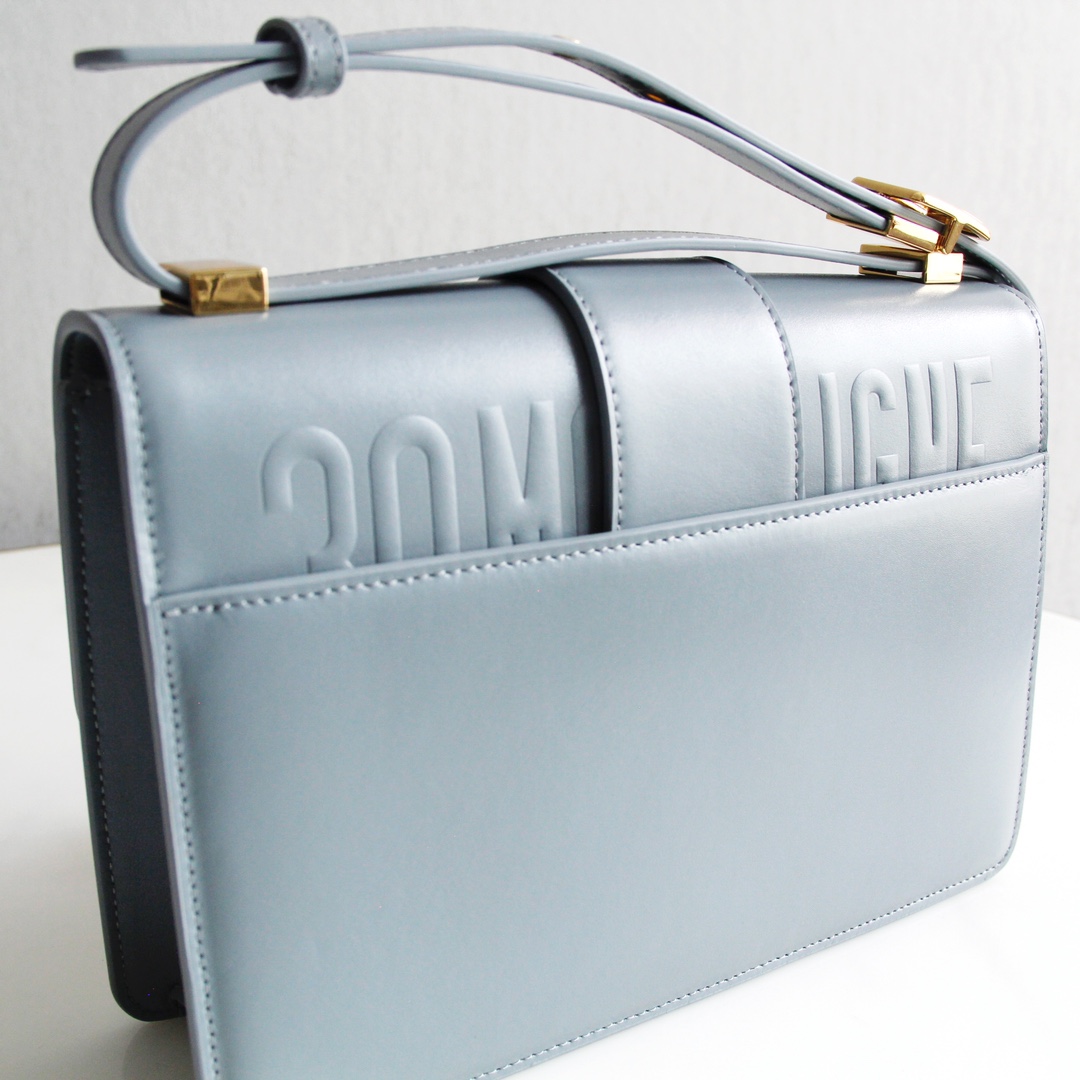 30 Montaigne Bag Light Blue Box Calfskin